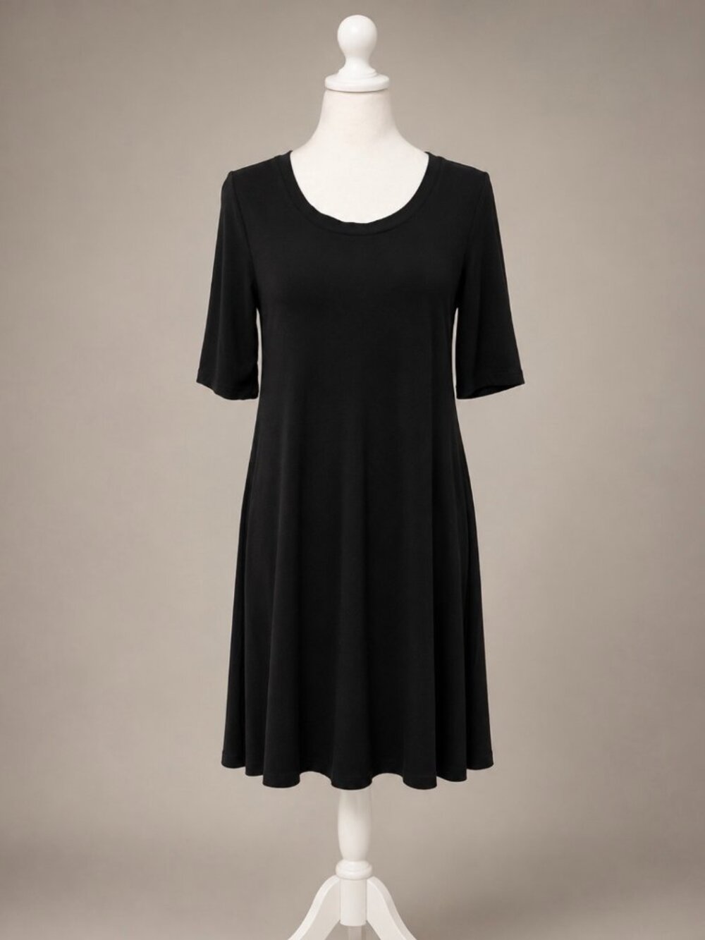 Cupio Black Swing Dress – Size Small – NWT